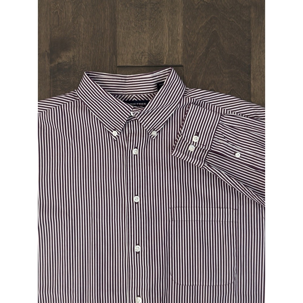 Roundtree & Yorke Men Button Down Shirt Size L 100% Cotton Burgundy Stripe Shirt